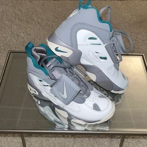 Nike Air Diamond Turf! Teal
